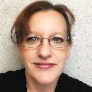 Meet your Posher, Connie